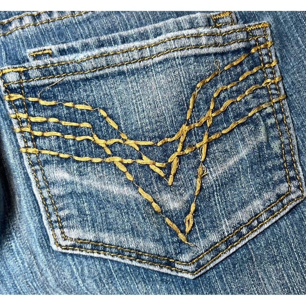 Vigoss Cuffed Hem Capri Jeans Womens Size 7 Blue Denim Distressed Casual - Picture 8 of 16